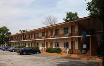 Parliament Resort Gay Mens Resort Augusta Bagian luar foto